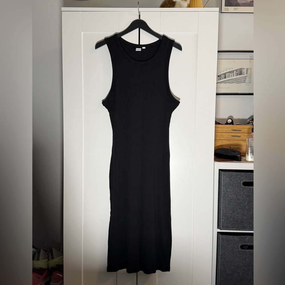 GAP Black Midi Dress